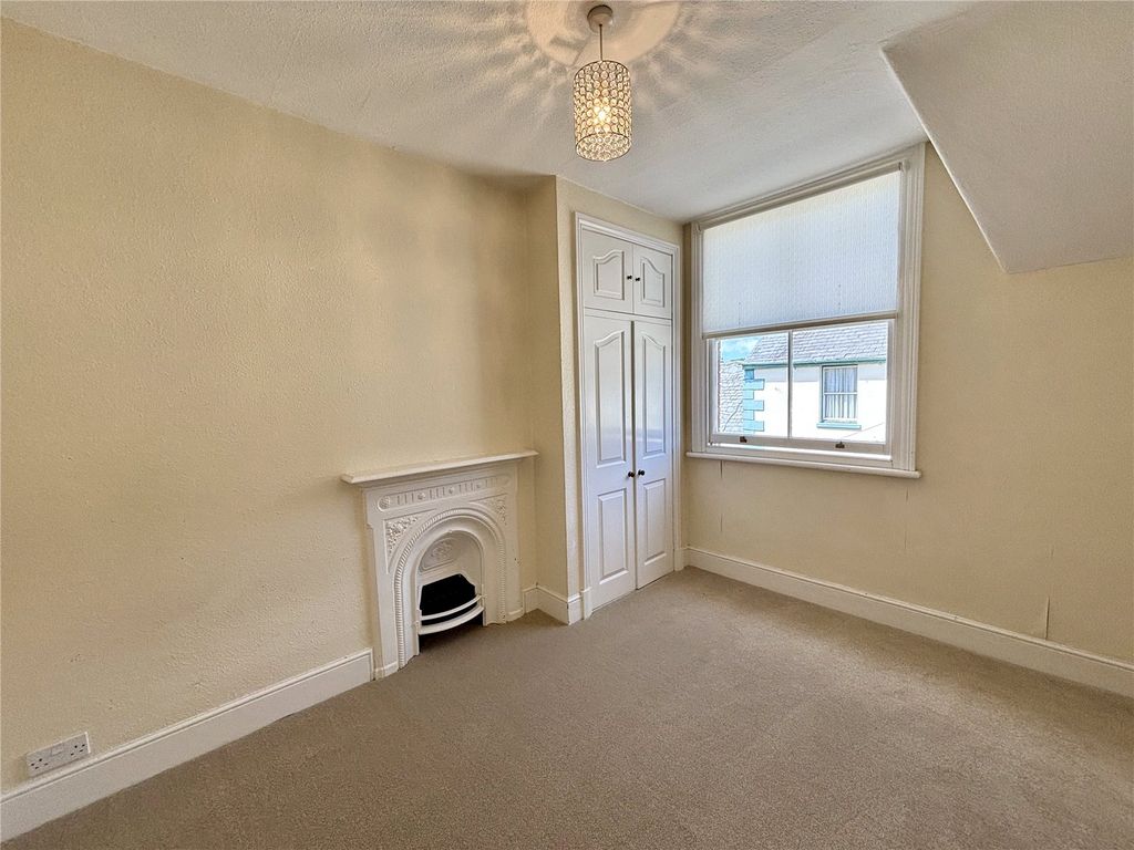 Property photo 3 of 5 Picture No. 15