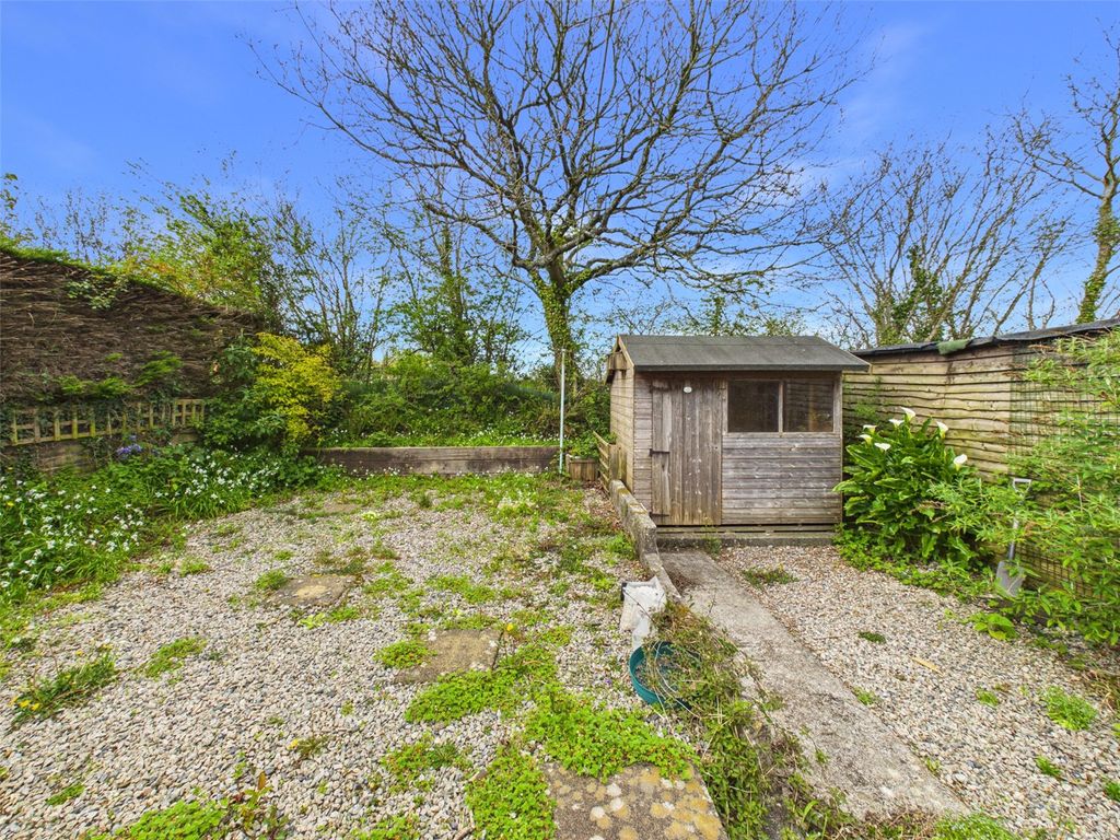 Property photo 2 of 16 Picture No. 02