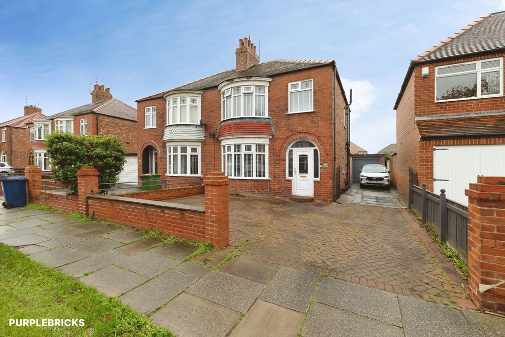 Property photo 1 of 40
