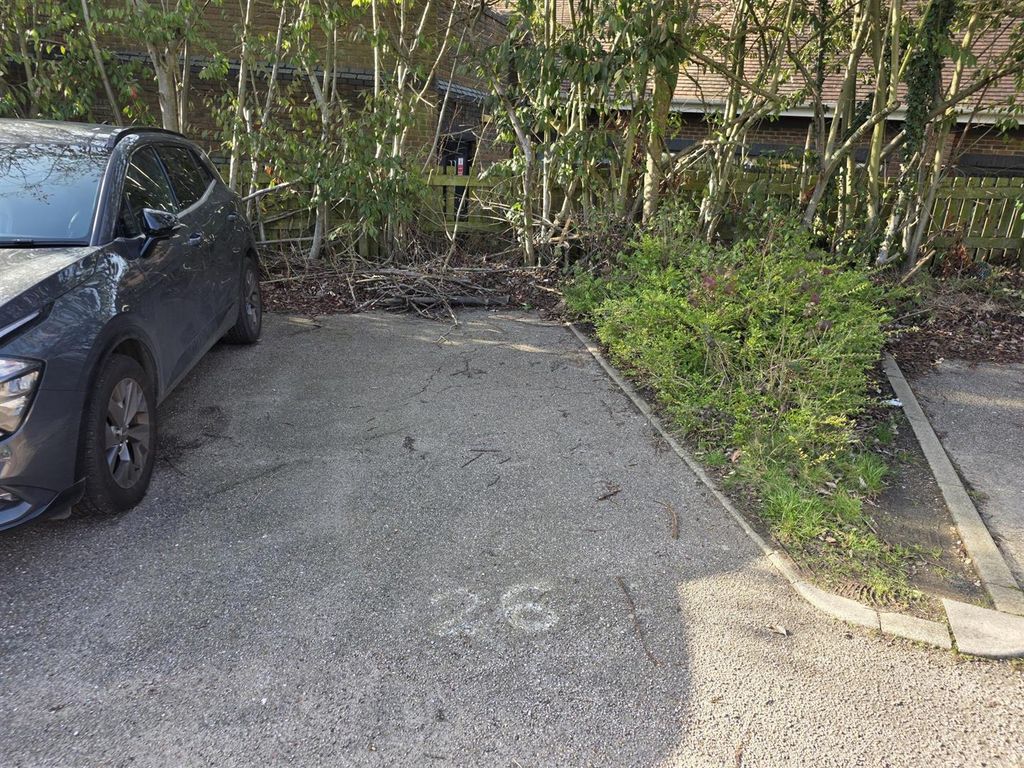 Property photo 3 of 8