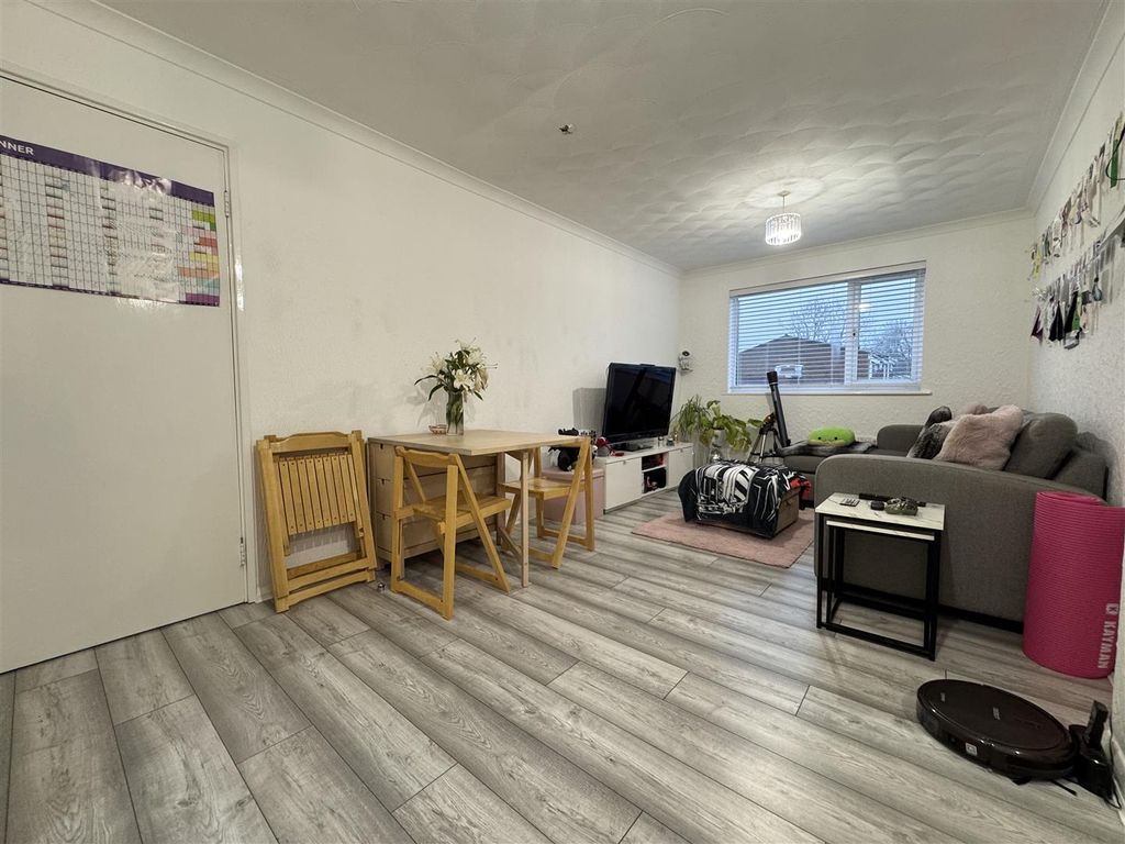 Property photo 2 of 11 Photo 14-11-2025, 14 33 28.Jpg