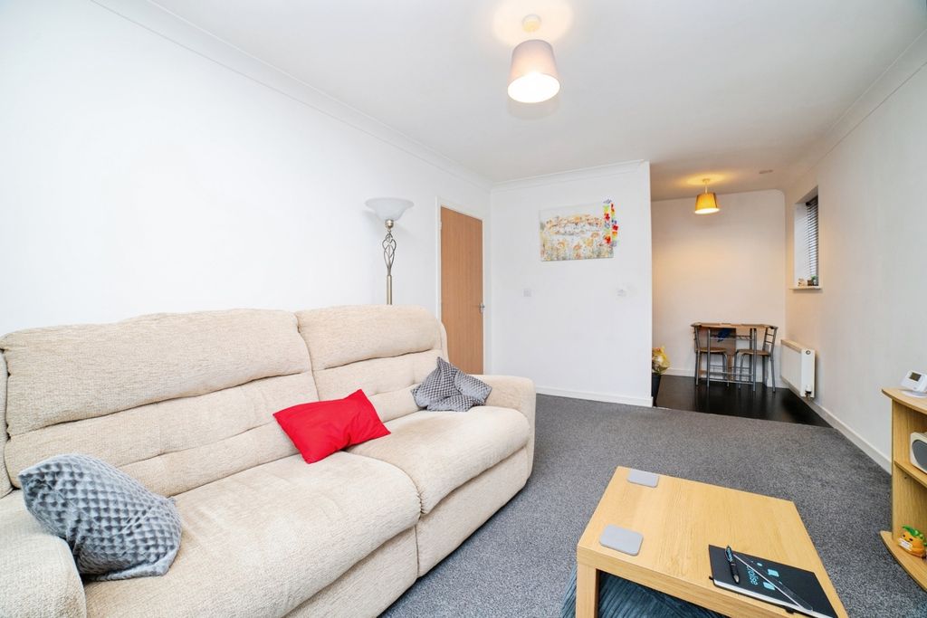 Property photo 2 of 11 Pbox-Img.Jpg