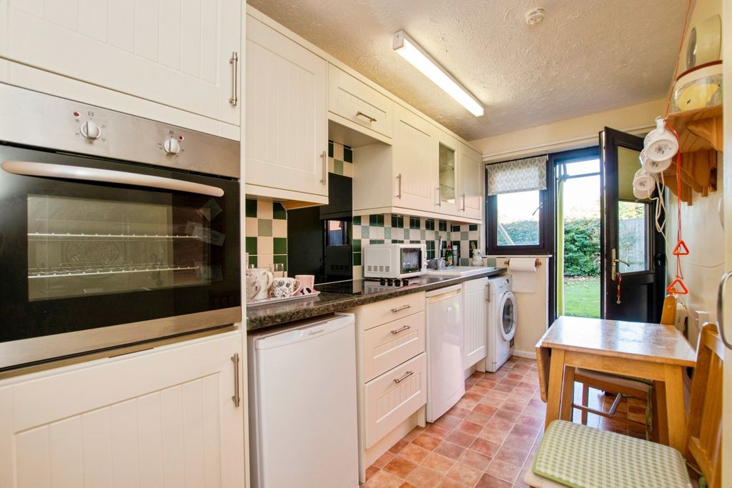 Property photo 1 of 14 Kitchen