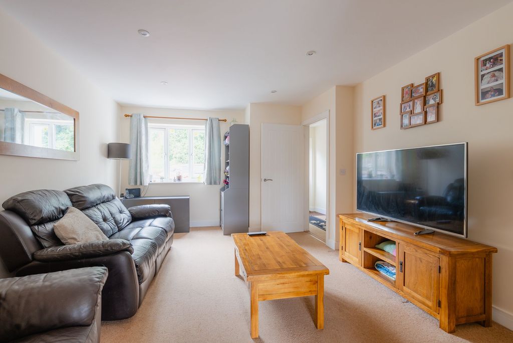 Property photo 3 of 15