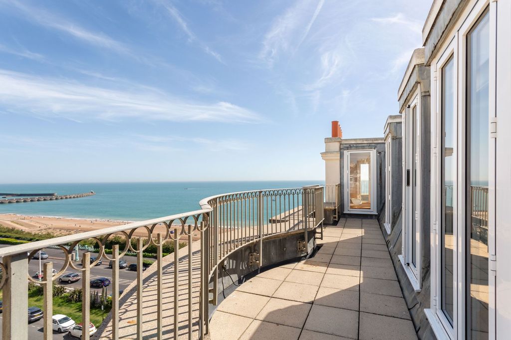 Additional image 12 of 3 bed penthouse for salePercival Mansions, Brighton BN2