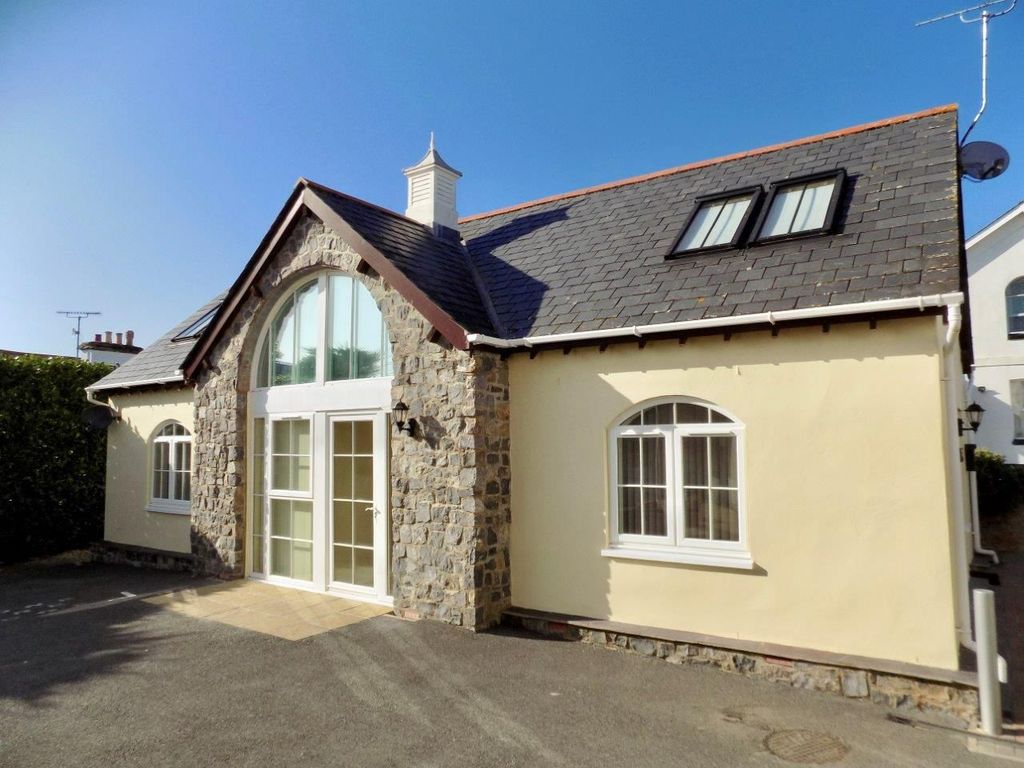 Property photo 1 of 28