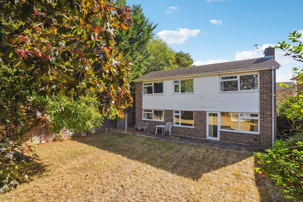 Property photo 2 of 18