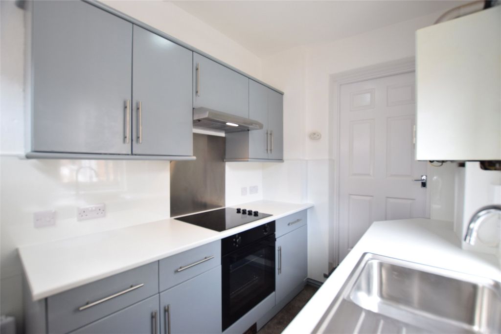 Property photo 1 of 8 Kitchen