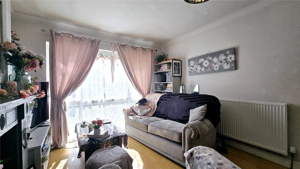 Property photo 3 of 10 Picture No. 21