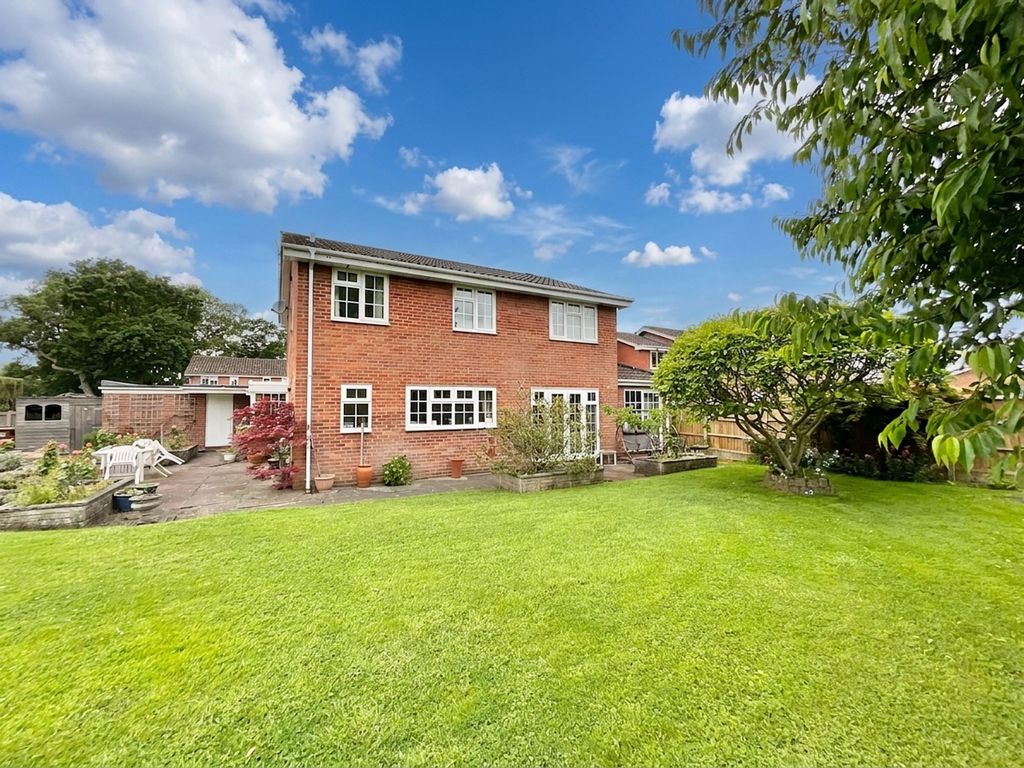 Property photo 2 of 17