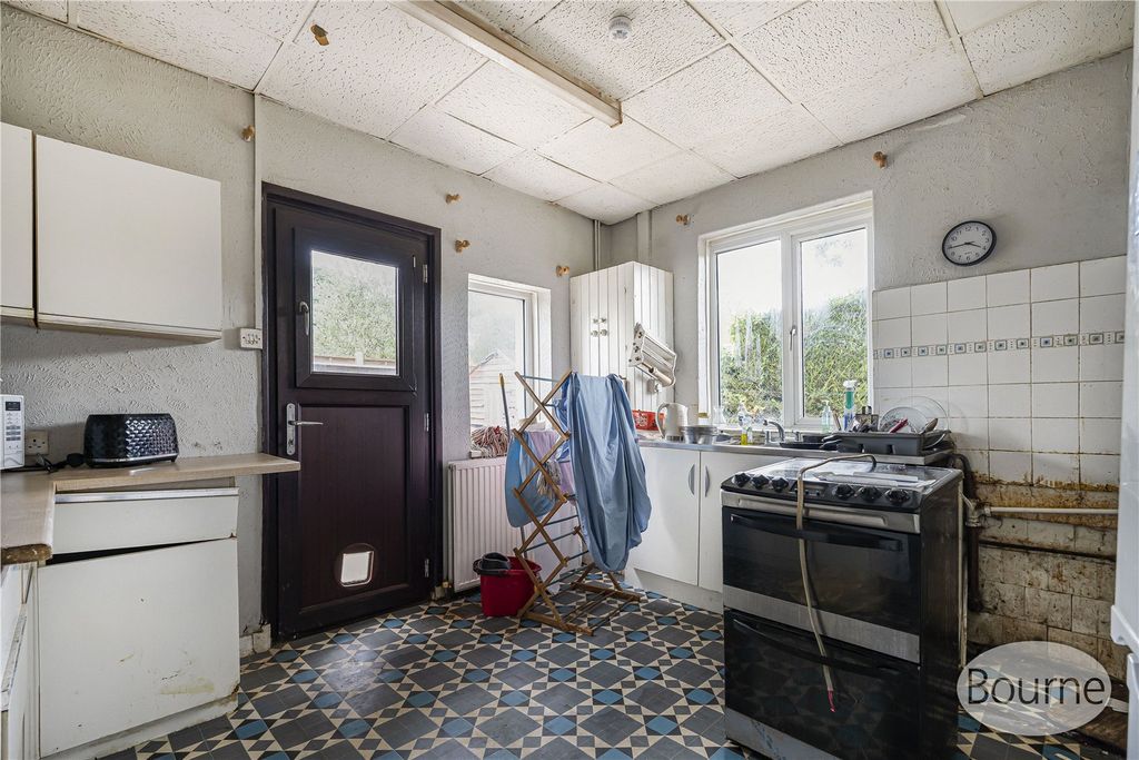 Property photo 2 of 16 Picture No. 02