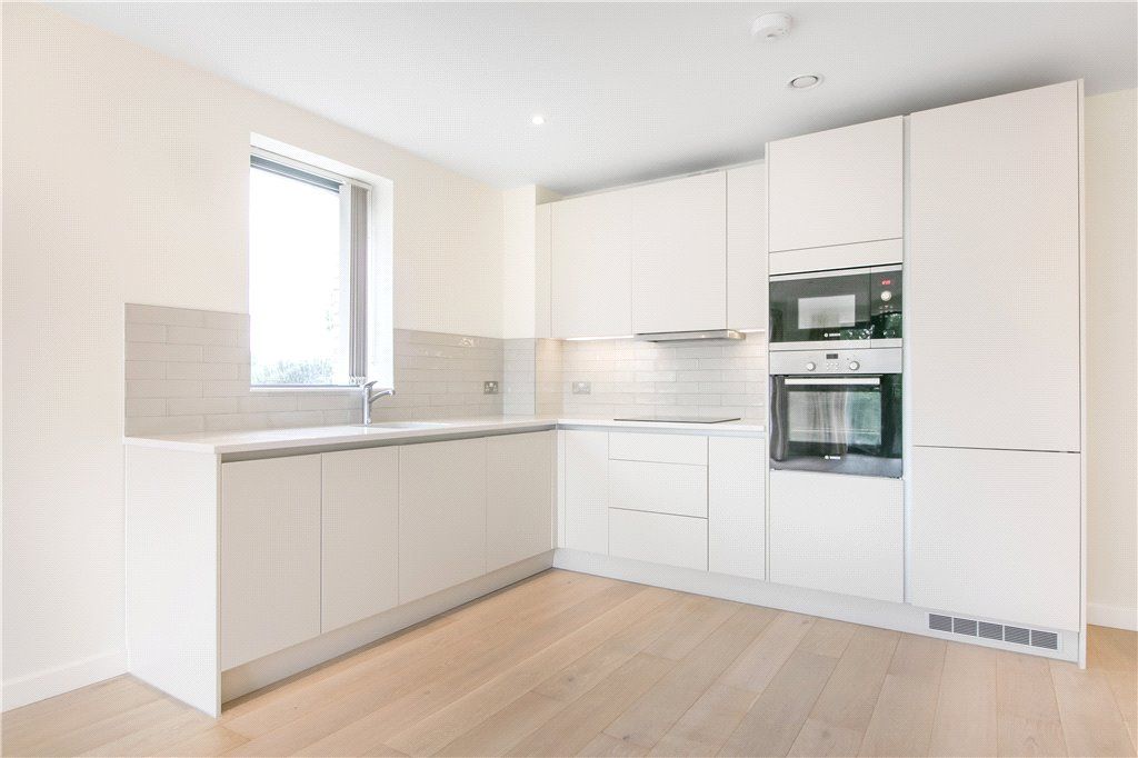 Property photo 2 of 18 Kitchen