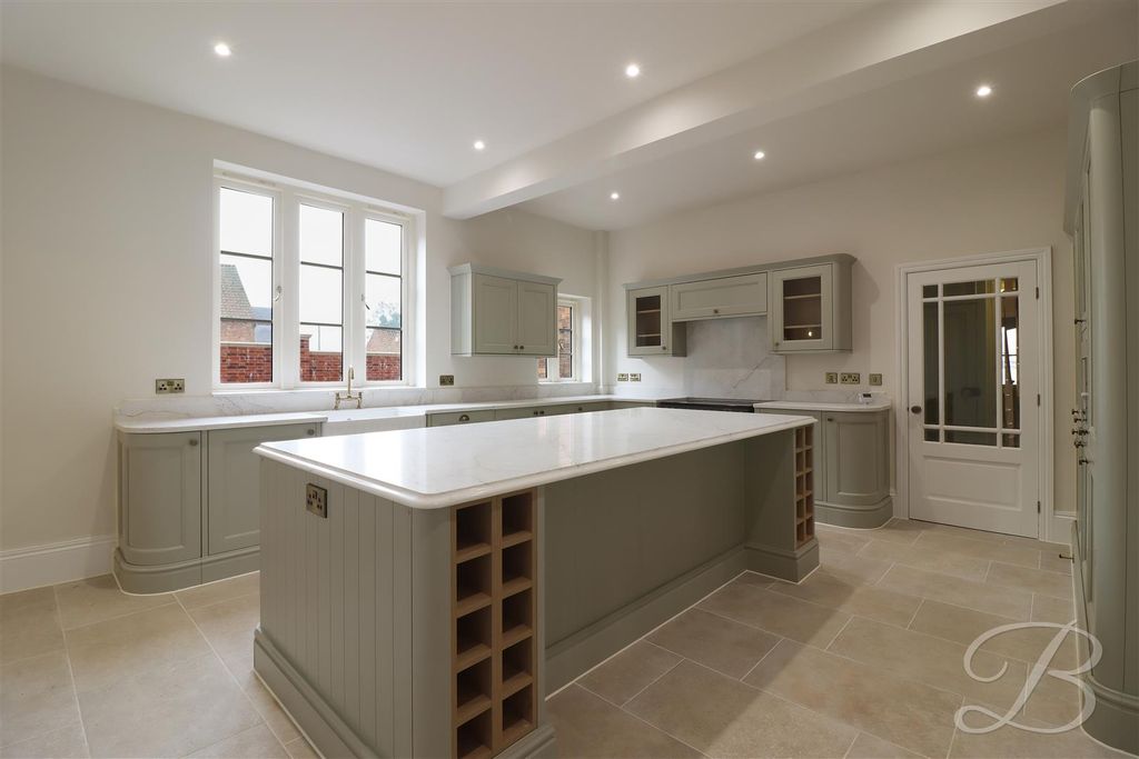 Property photo 2 of 41 Img_9733_1.Jpg