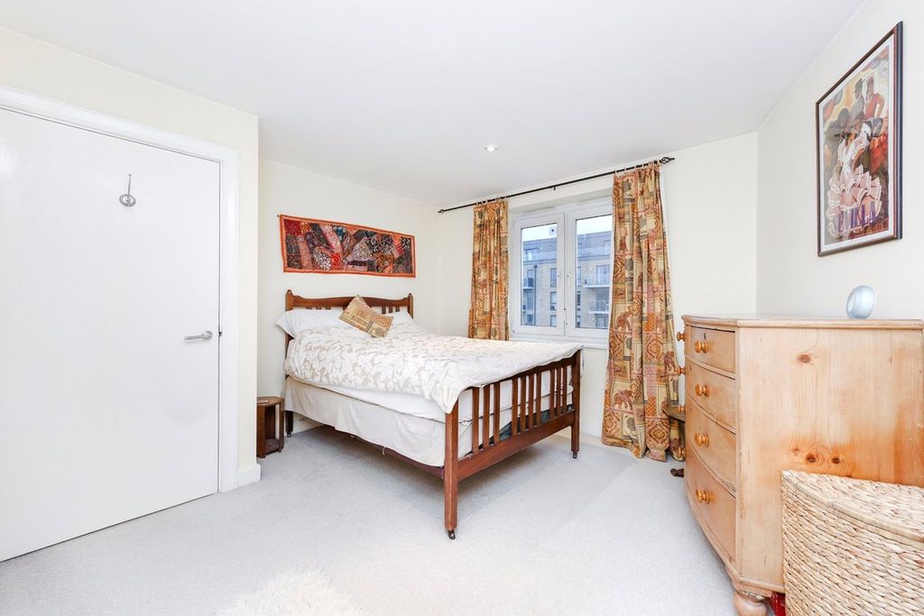 Property photo 2 of 6 Bedroom One