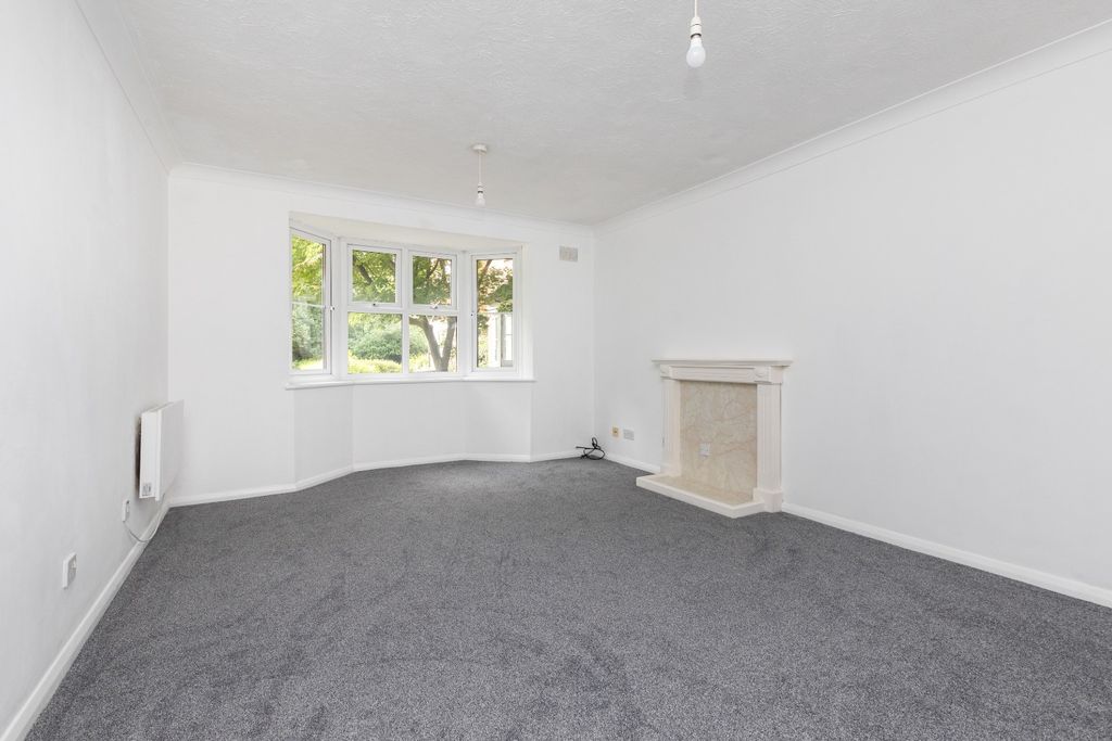 Property photo 3 of 10 4156506