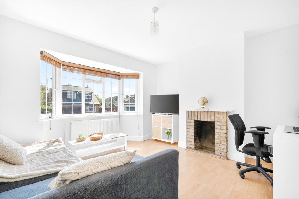 Property photo 2 of 12 Living Room