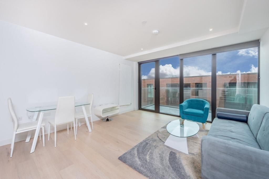 Property photo 2 of 18 4369822