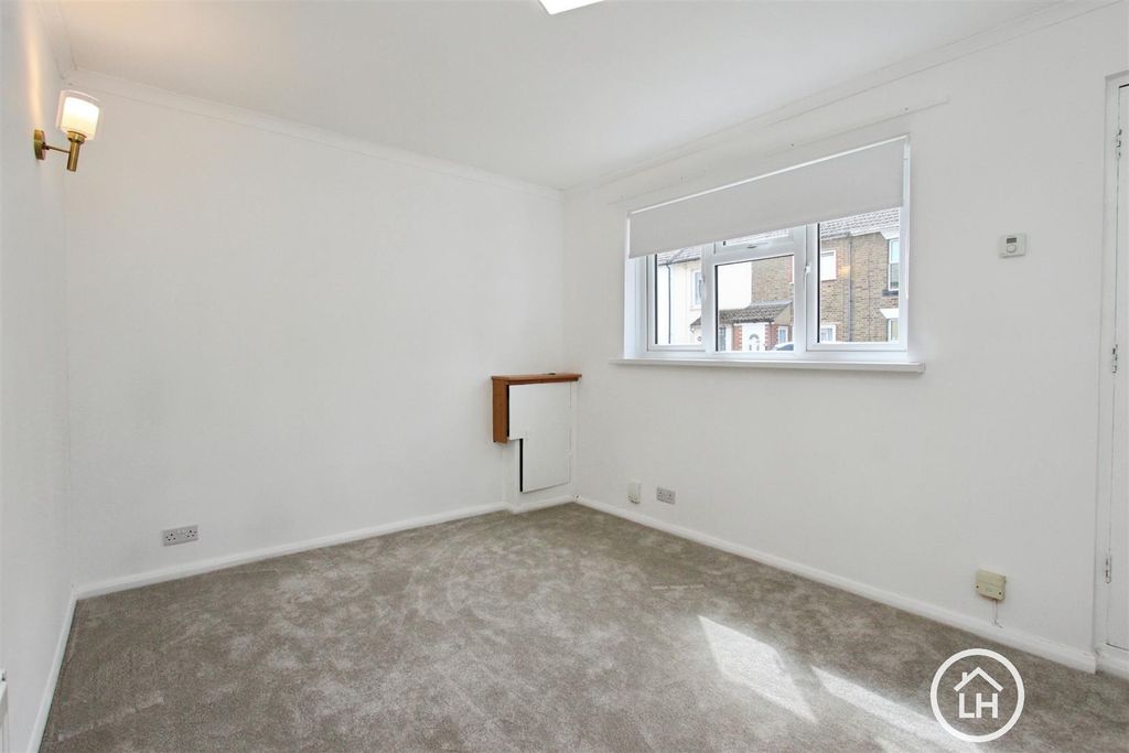 Property photo 3 of 13 Living Room