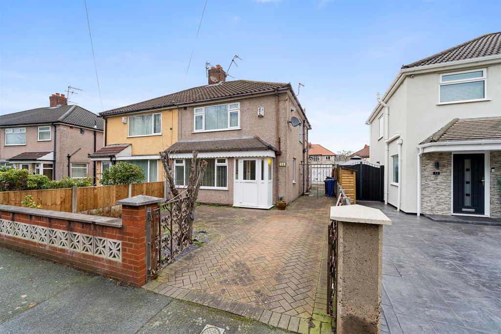 Property photo 1 of 28 14 Acacia Avenue-39.Jpg