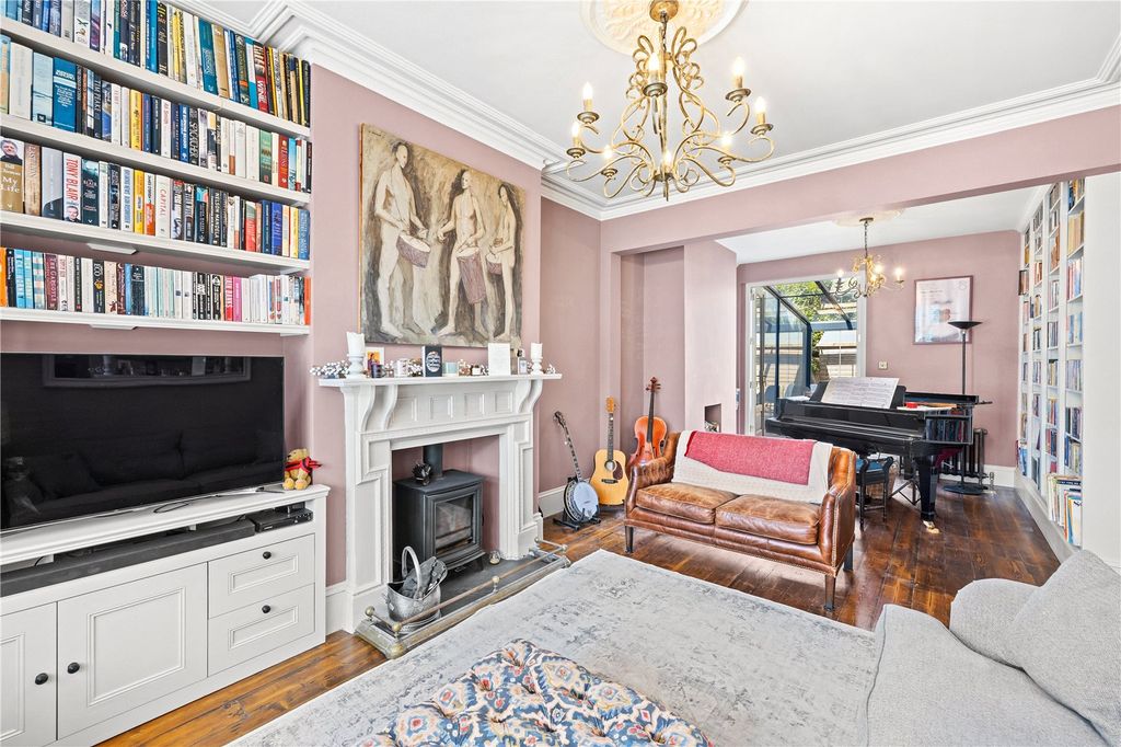 Property photo 3 of 26 Picture No. 63