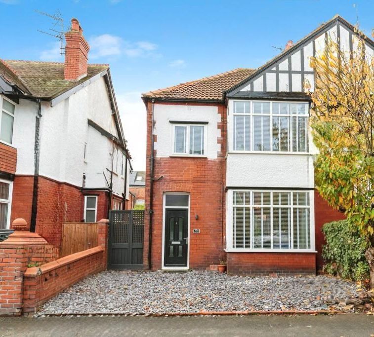 Property photo 1 of 25 Exterior Front