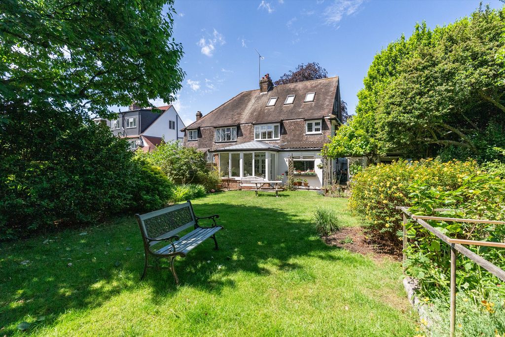 Property photo 3 of 16 Image