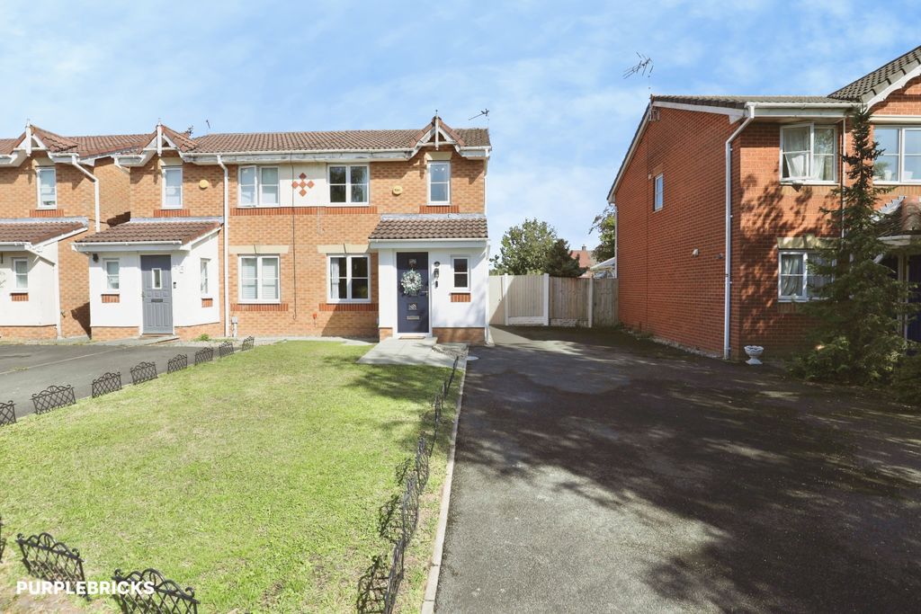Property photo 2 of 25