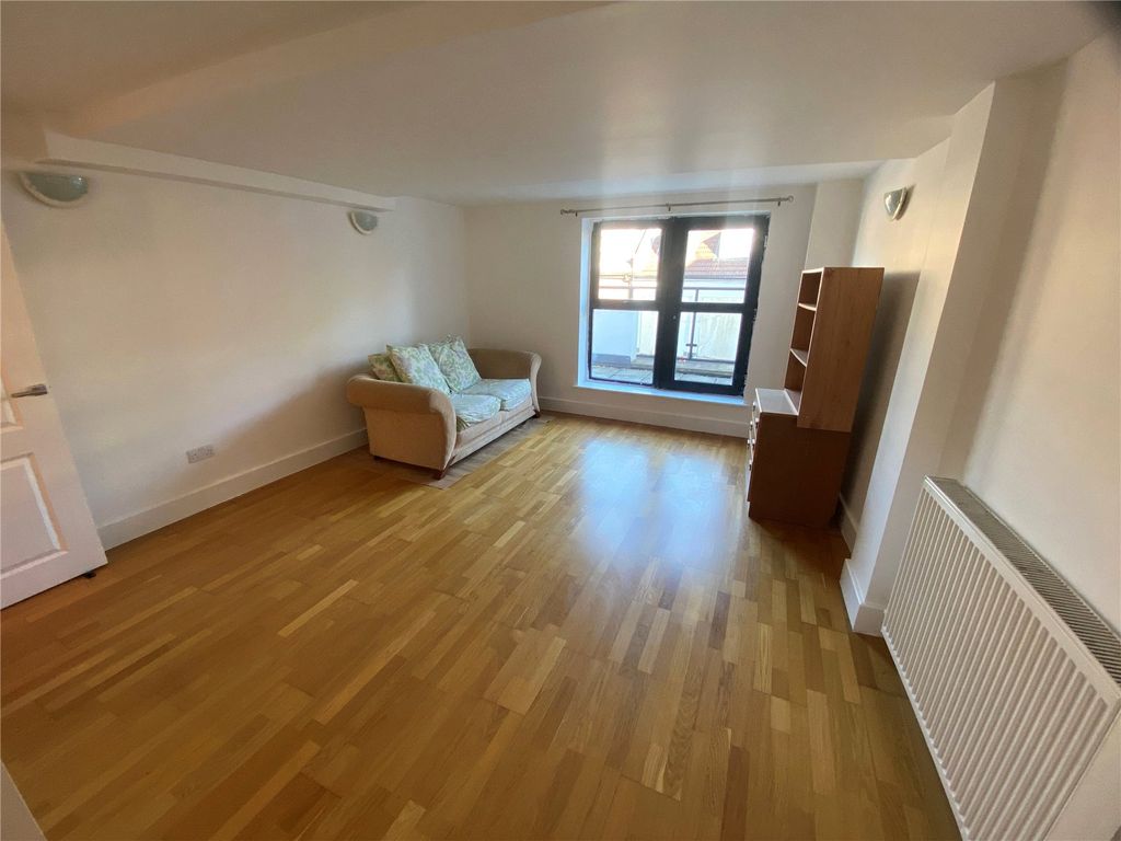 Property photo 1 of 6 Picture No. 06