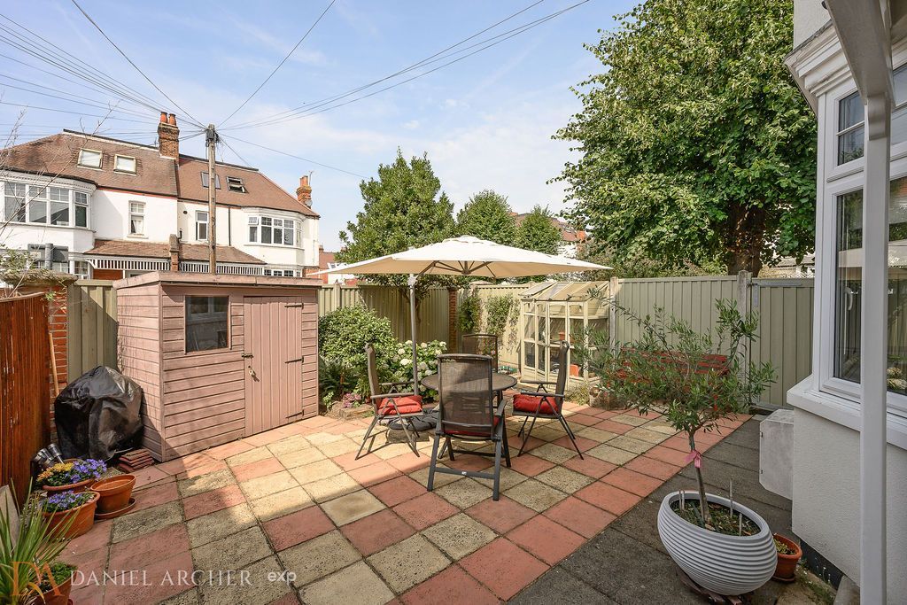 Property photo 3 of 28