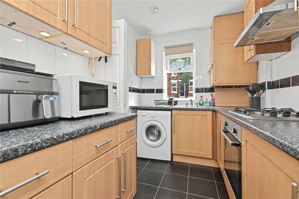 Property photo 2 of 21 Picture No. 04