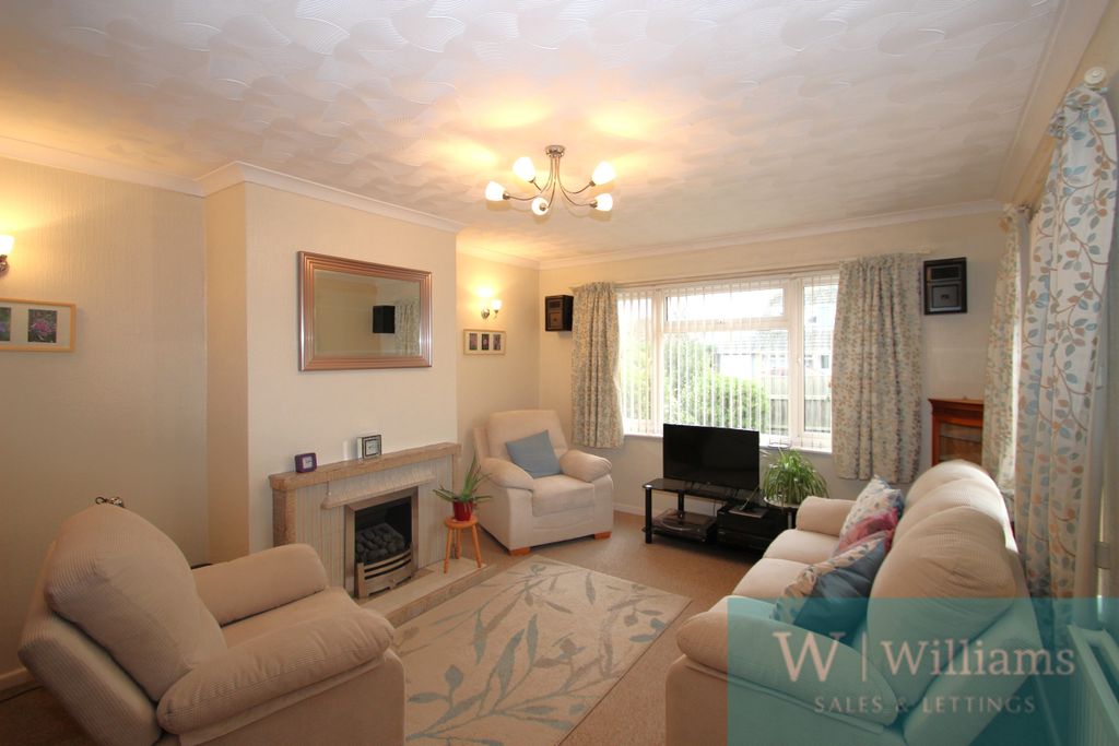 Property photo 3 of 17 4