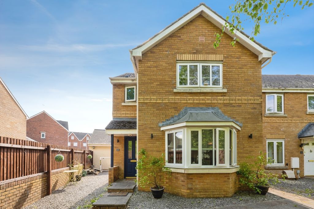 Property photo 1 of 20 Pbox-Img.Jpg