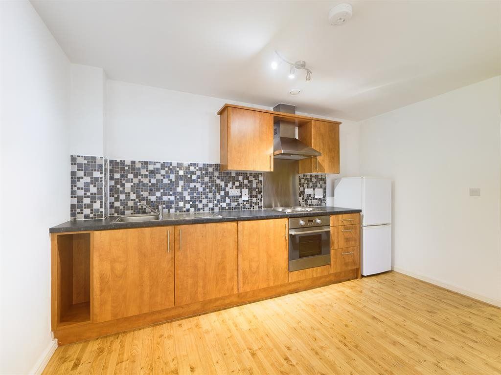 Property photo 2 of 15 Kitchen