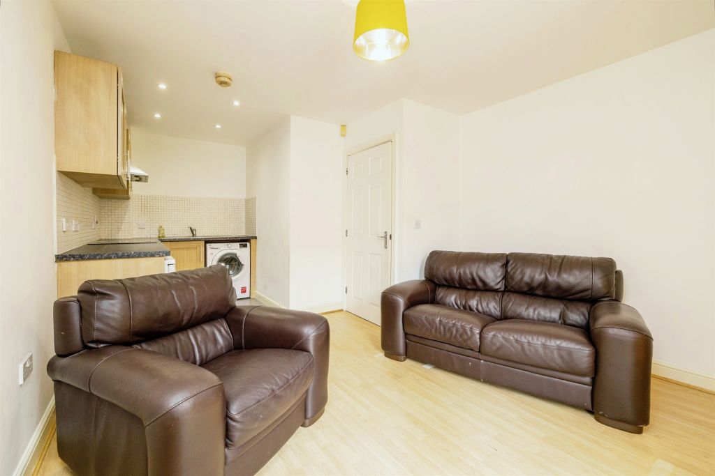 Property photo 3 of 13 Image