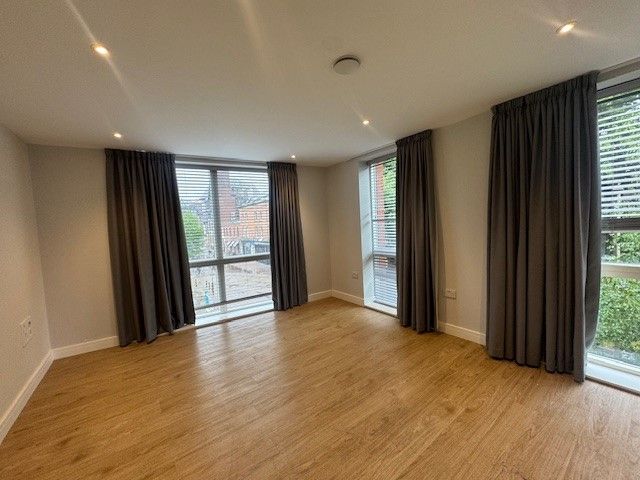 Property photo 2 of 8 Image