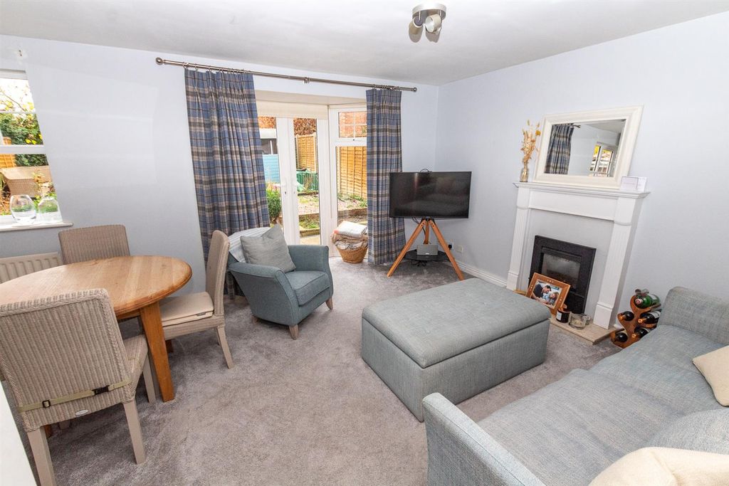 Property photo 2 of 13