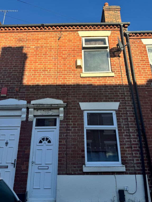 Property photo 1 of 8 Front