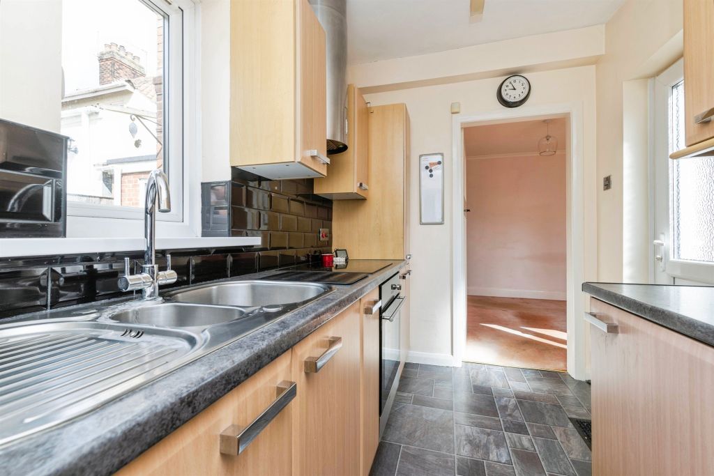 Property photo 3 of 19
