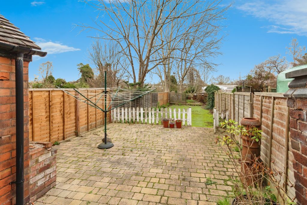 Property photo 2 of 13