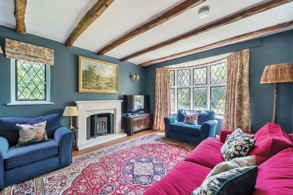 Property photo 3 of 19 Sitting Room