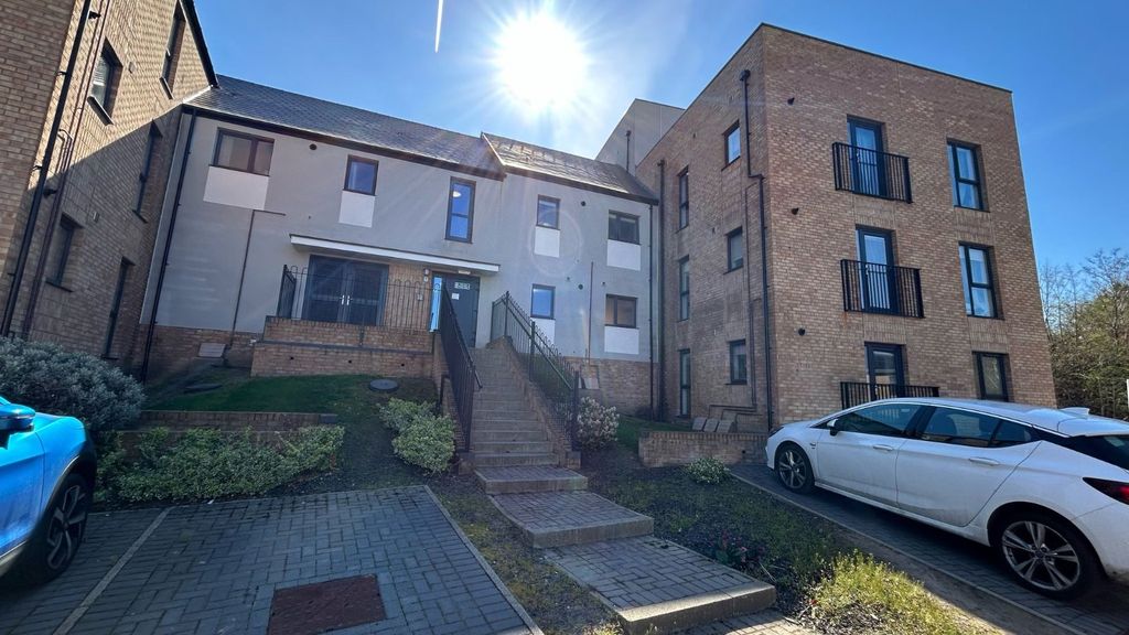 Property photo 1 of 8 Picture No. 15