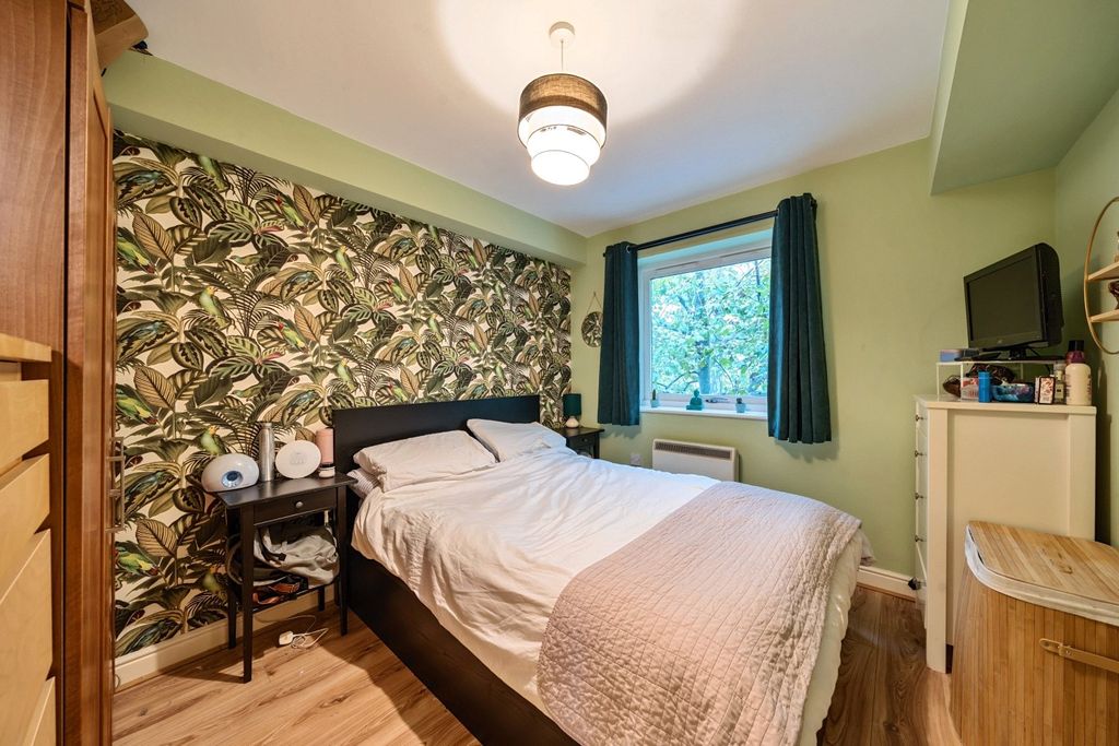 Property photo 3 of 16 Picture No. 25