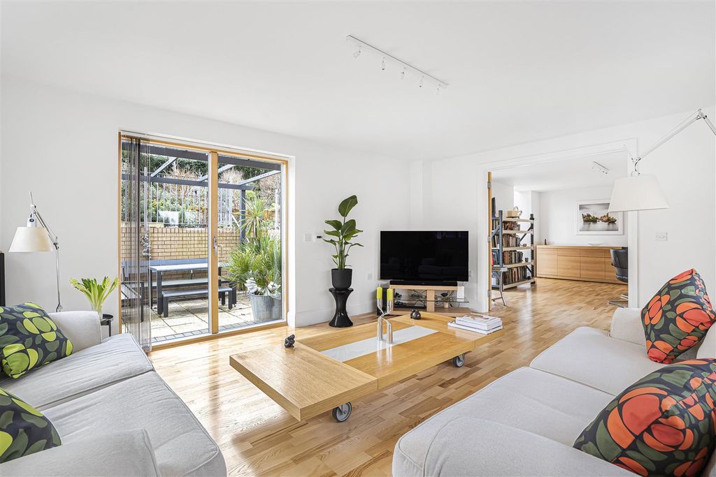 Property photo 2 of 41 14_46858.Jpg