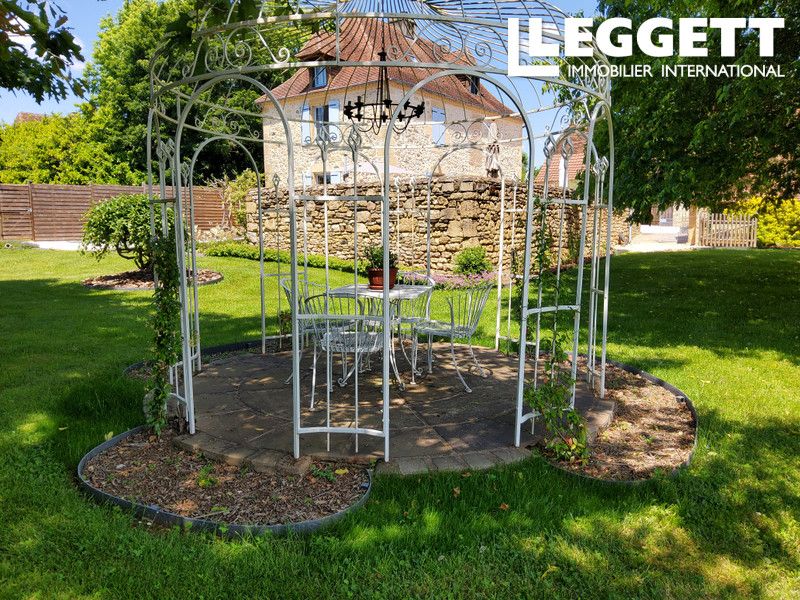 Property photo 1 of 10