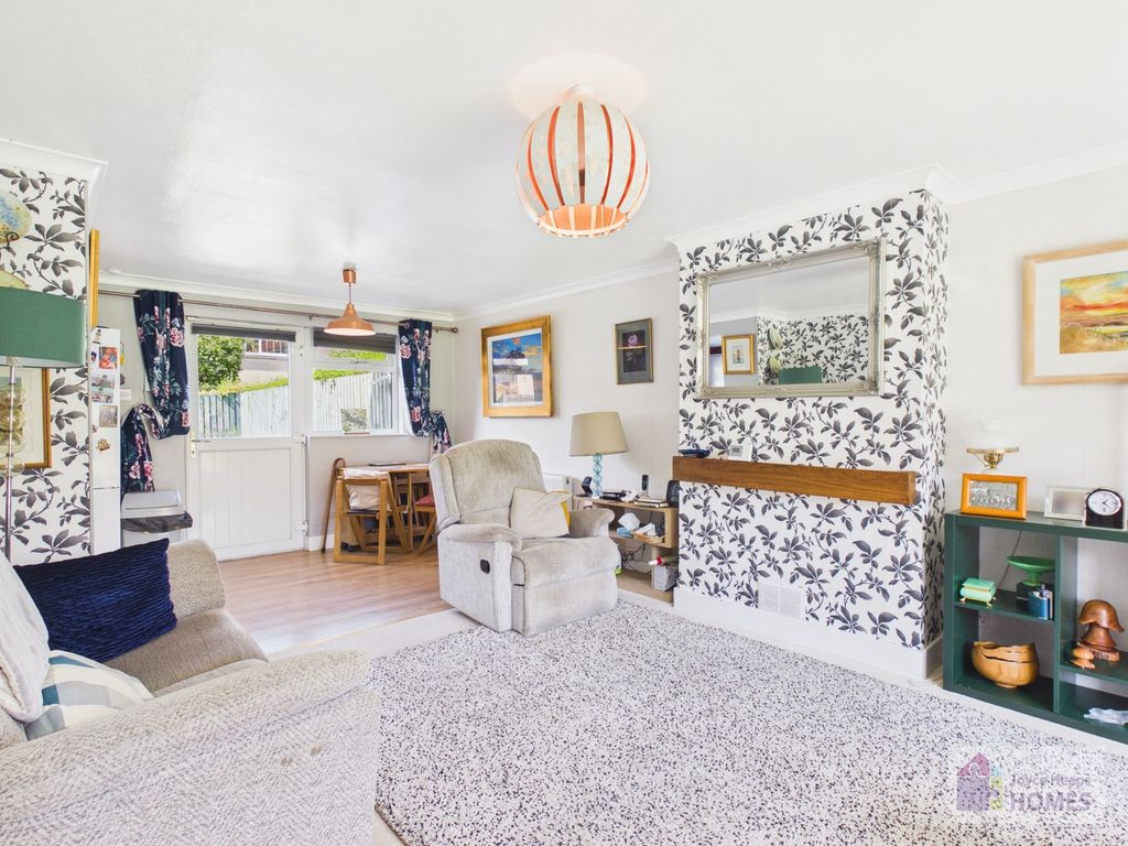 Property photo 3 of 15