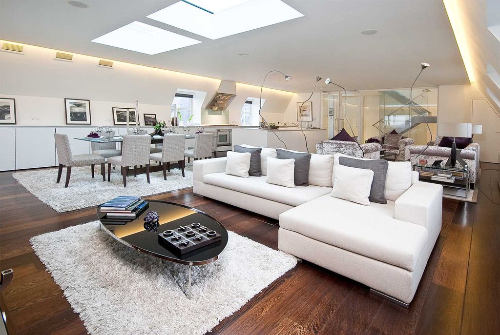 Property photo 1 of 22