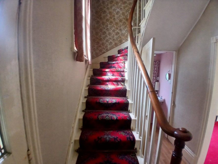 Property photo 2 of 27