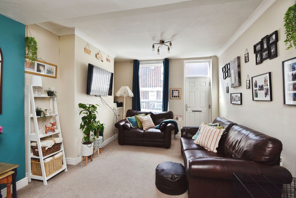 Property photo 2 of 16 Photo