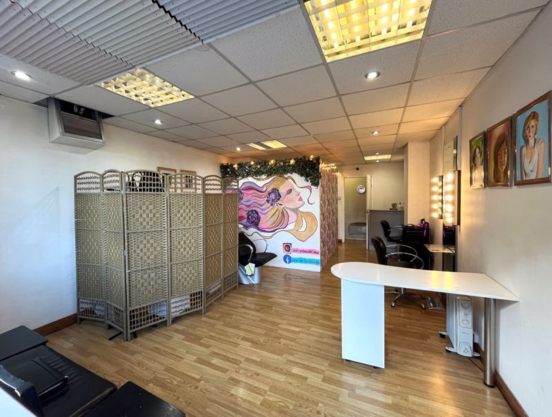 Property photo 2 of 8 Photo 1