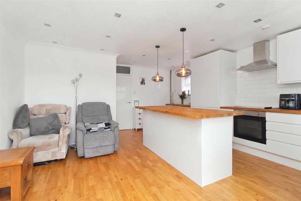 Property photo 3 of 14 Img_5700.Jpg